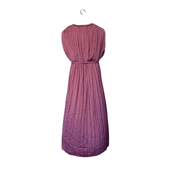 HATCH Maternity Winslet Pleated Maxi Dress - Picture 5 of 6